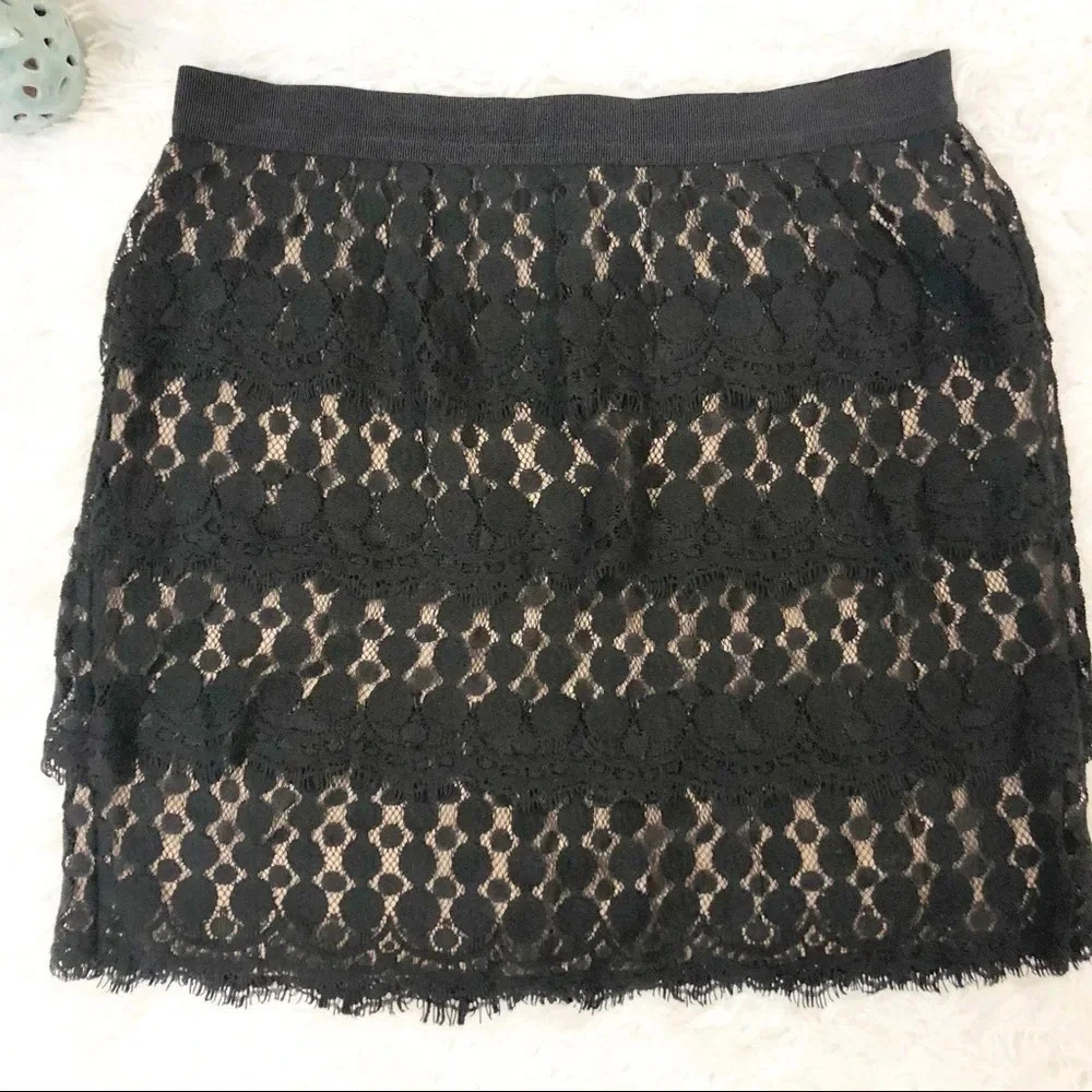 Ann Taylor | Black Tiered Layered Lace Skirt